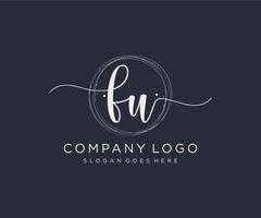 eerste fu vrouwelijk logo. bruikbaar voor natuur, salon, spa, kunstmatig en schoonheid logo's. vlak vector logo ontwerp sjabloon element.