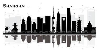 Shanghai China stad horizon silhouet met zwart gebouwen en reflecties geïsoleerd Aan wit. vector