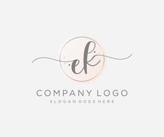 eerste ek vrouwelijk logo. bruikbaar voor natuur, salon, spa, kunstmatig en schoonheid logo's. vlak vector logo ontwerp sjabloon element.