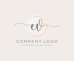 eerste ev vrouwelijk logo. bruikbaar voor natuur, salon, spa, kunstmatig en schoonheid logo's. vlak vector logo ontwerp sjabloon element.