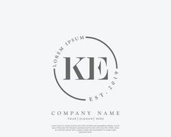 eerste brief ke vrouwelijk logo schoonheid monogram en elegant logo ontwerp, handschrift logo van eerste handtekening, bruiloft, mode, bloemen en botanisch met creatief sjabloon vector