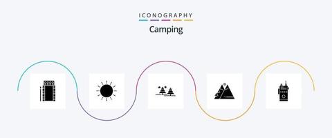 camping glyph 5 icoon pak inclusief buitenshuis. bergen. zonsopkomst. dennen. oerwoud vector