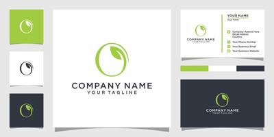 eerste brief O met blad luxe logo. groen blad logo sjabloon vector ontwerp.