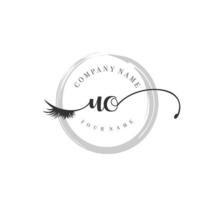 eerste uo logo handschrift schoonheid salon mode modern luxe monogram vector