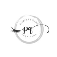 eerste pq logo handschrift schoonheid salon mode modern luxe monogram vector