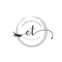 eerste ot logo handschrift schoonheid salon mode modern luxe monogram vector