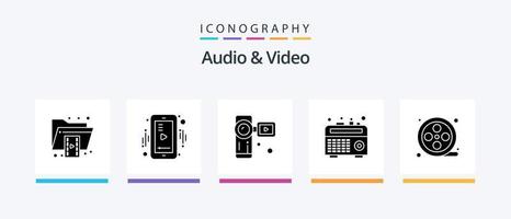 audio en video glyph 5 icoon pak inclusief film haspel. recorder. video. radio. video camera. creatief pictogrammen ontwerp vector