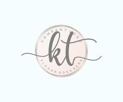 eerste kt vrouwelijk logo. bruikbaar voor natuur, salon, spa, kunstmatig en schoonheid logo's. vlak vector logo ontwerp sjabloon element.