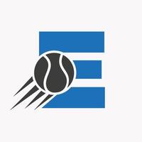 eerste brief e tennis logo concept met in beweging tennis bal icoon. tennis sport- logotype symbool vector sjabloon