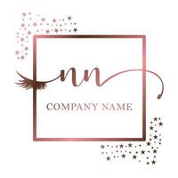 eerste logo nn handschrift Dames wimper bedenken kunstmatig bruiloft modern premie vector