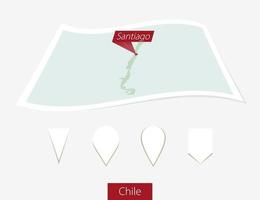 gebogen papier kaart van Chili met hoofdstad Santiago Aan grijs achtergrond. vier verschillend kaart pin set. vector