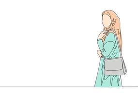 een single lijn tekening van jong gelukkig muslimah Aan Islamitisch kleding draag- een handtas klaar naar chillen. mooi Aziatisch Dames model- in hijab mode concept doorlopend lijn trek ontwerp vector illustratie