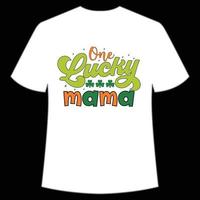 een Lucky mama st. Patrick dag overhemd afdrukken sjabloon, Lucky charmes, Iers, iedereen heeft een weinig geluk typografie ontwerp vector