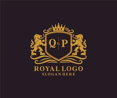 eerste qp brief leeuw Koninklijk luxe logo sjabloon in vector kunst voor restaurant, royalty, boetiek, cafe, hotel, heraldisch, sieraden, mode en andere vector illustratie.