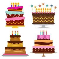 reeks van vier zoet verjaardag taart met brandend kaarsen. kleurrijk vakantie nagerecht. vector viering achtergrond.