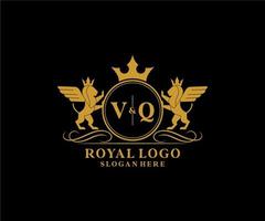 eerste vq brief leeuw Koninklijk luxe heraldisch, wapen logo sjabloon in vector kunst voor restaurant, royalty, boetiek, cafe, hotel, heraldisch, sieraden, mode en andere vector illustratie.