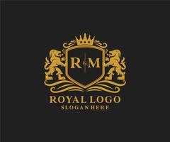 eerste rm brief leeuw Koninklijk luxe logo sjabloon in vector kunst voor restaurant, royalty, boetiek, cafe, hotel, heraldisch, sieraden, mode en andere vector illustratie.