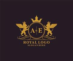 eerste ae brief leeuw Koninklijk luxe heraldisch, wapen logo sjabloon in vector kunst voor restaurant, royalty, boetiek, cafe, hotel, heraldisch, sieraden, mode en andere vector illustratie.