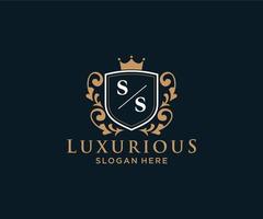 eerste ss brief Koninklijk luxe logo sjabloon in vector kunst voor restaurant, royalty, boetiek, cafe, hotel, heraldisch, sieraden, mode en andere vector illustratie.