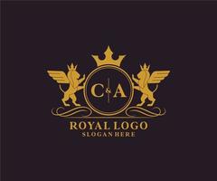 eerste ca brief leeuw Koninklijk luxe heraldisch, wapen logo sjabloon in vector kunst voor restaurant, royalty, boetiek, cafe, hotel, heraldisch, sieraden, mode en andere vector illustratie.