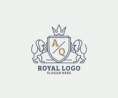 eerste aq brief leeuw Koninklijk luxe logo sjabloon in vector kunst voor restaurant, royalty, boetiek, cafe, hotel, heraldisch, sieraden, mode en andere vector illustratie.