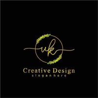 eerste vk schoonheid monogram en elegant logo ontwerp, handschrift logo van eerste handtekening, bruiloft, mode, bloemen en botanisch logo concept ontwerp. vector