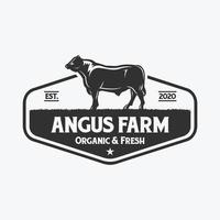 angus boerderij embleem logo vector ontwerp. het beste voor vee vee boerderij verwant industrie