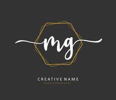 mg eerste brief handschrift en handtekening logo. een concept handschrift eerste logo met sjabloon element. vector