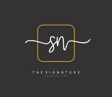 s n sn eerste brief handschrift en handtekening logo. een concept handschrift eerste logo met sjabloon element. vector