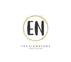 e n nl eerste brief handschrift en handtekening logo. een concept handschrift eerste logo met sjabloon element. vector