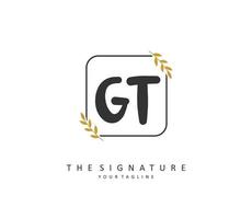 g t gt eerste brief handschrift en handtekening logo. een concept handschrift eerste logo met sjabloon element. vector
