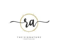 r een ra eerste brief handschrift en handtekening logo. een concept handschrift eerste logo met sjabloon element. vector