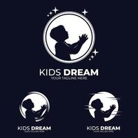 weinig kinderen bereiken droom logo vector