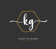 kg eerste brief handschrift en handtekening logo. een concept handschrift eerste logo met sjabloon element. vector