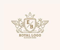 eerste eb brief leeuw Koninklijk luxe heraldisch, wapen logo sjabloon in vector kunst voor restaurant, royalty, boetiek, cafe, hotel, heraldisch, sieraden, mode en andere vector illustratie.