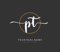 p t pt eerste brief handschrift en handtekening logo. een concept handschrift eerste logo met sjabloon element. vector