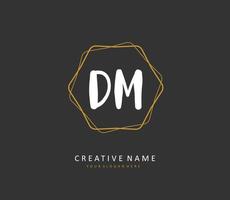 d m dm eerste brief handschrift en handtekening logo. een concept handschrift eerste logo met sjabloon element. vector