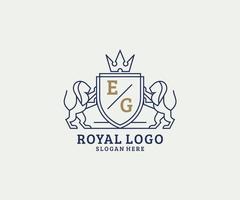 eerste bijv brief leeuw Koninklijk luxe logo sjabloon in vector kunst voor restaurant, royalty, boetiek, cafe, hotel, heraldisch, sieraden, mode en andere vector illustratie.