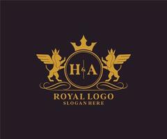 eerste ha brief leeuw Koninklijk luxe heraldisch, wapen logo sjabloon in vector kunst voor restaurant, royalty, boetiek, cafe, hotel, heraldisch, sieraden, mode en andere vector illustratie.