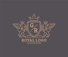 eerste gr brief leeuw Koninklijk luxe heraldisch, wapen logo sjabloon in vector kunst voor restaurant, royalty, boetiek, cafe, hotel, heraldisch, sieraden, mode en andere vector illustratie.