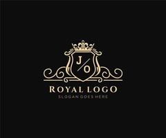 eerste jo brief luxueus merk logo sjabloon, voor restaurant, royalty, boetiek, cafe, hotel, heraldisch, sieraden, mode en andere vector illustratie.