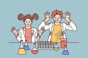 grappig kinderen in laboratorium verhogen handen na niet verwacht reactie wanneer menging chemisch reagentia dat veroorzaakt explosie. kinderen aan het doen wetenschap experimenteren in school- laboratorium en aan het doen Onderzoek vector