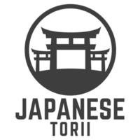 torii silhouet traditioneel Japans poort in cirkel vorm geven aan. geïsoleerd vector klem kunst illustratie. logo ontwerp sjabloon