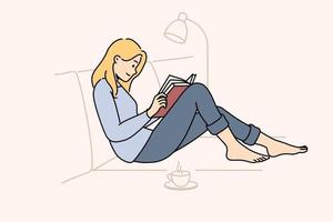 gelukkig vrouw zitten Aan bankstel Bij huis lezen boek drinken heet thee. kalmte meisje kom tot rust Aan sofa genieten lezing en koffie. weekend ontspanning. vector illustratie.