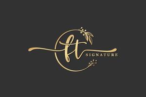 luxe handtekening eerste ft logo ontwerp geïsoleerd blad en bloem vector