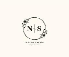eerste NS brieven hand- getrokken vrouwelijk en bloemen botanisch logo geschikt voor spa salon huid haar- schoonheid winkel en kunstmatig bedrijf. vector