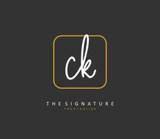 c k ck eerste brief handschrift en handtekening logo. een concept handschrift eerste logo met sjabloon element. vector