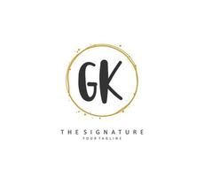 g k gk eerste brief handschrift en handtekening logo. een concept handschrift eerste logo met sjabloon element. vector