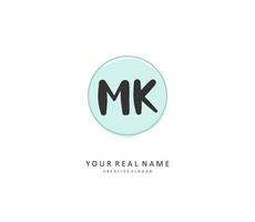 m k mk eerste brief handschrift en handtekening logo. een concept handschrift eerste logo met sjabloon element. vector