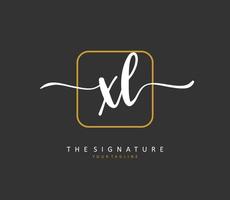 xl eerste brief handschrift en handtekening logo. een concept handschrift eerste logo met sjabloon element. vector